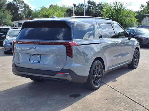 Certified 2026 Kia Carnival SX Prestige FWD image 4