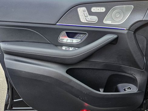 New 2025 Mercedes-Benz GLS 450 4MATIC image 11