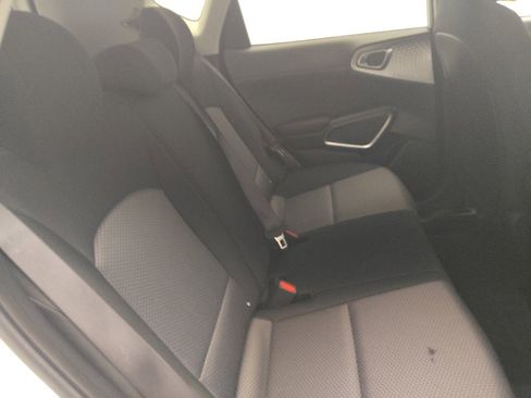 Used 2025 Kia Soul LX image 19