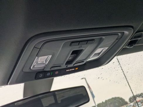 Used 2022 Chevrolet Silverado 3500 LT w/ Convenience Package image 22