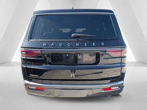 Used 2022 Jeep Wagoneer Series II image 6