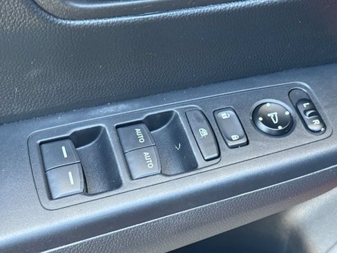 Used 2023 Honda CR-V Sport image 14
