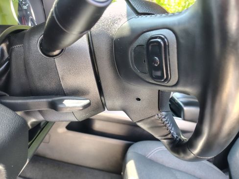 Used 2023 RAM 1500 Big Horn AWD/4WD image 25