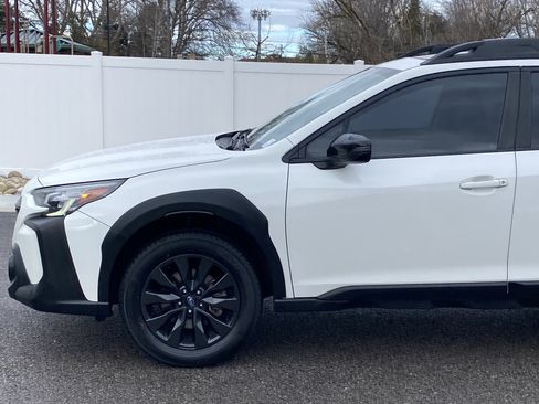 Used 2023 Subaru Outback Onyx Edition image 2