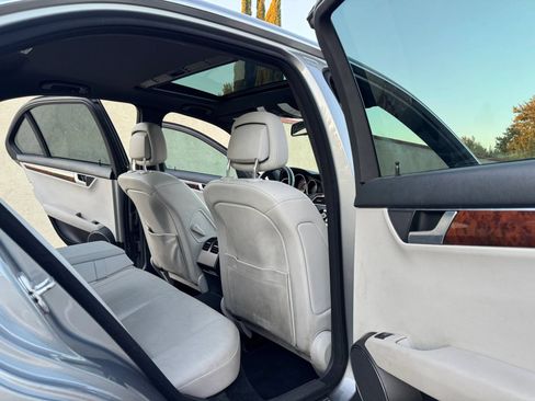 Used 2012 Mercedes-Benz C 250 Sedan image 8