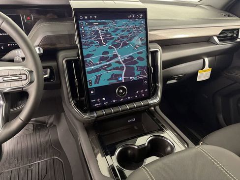 New 2026 GMC Yukon XL Elevation image 59