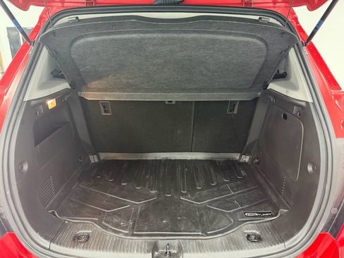 Used 2020 Chevrolet Trax LT w/ LT Convenience Package image 25