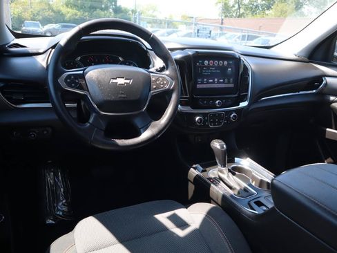 Used 2019 Chevrolet Traverse LT FWD image 18