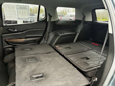 Used 2019 GMC Acadia SLE w/ LPO, Floor Liner Package FWD image 25