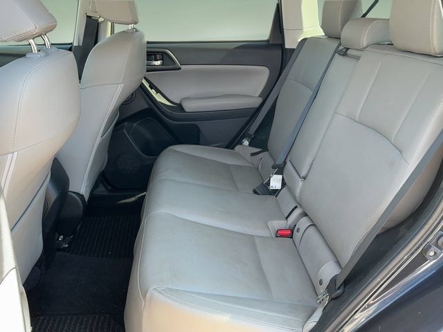 Used 2017 Subaru Forester 2.5i Limited AWD/4WD image 13
