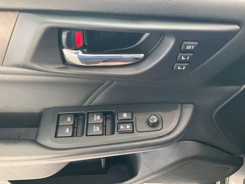 Used 2019 Subaru Outback 2.5i Limited AWD/4WD image 6