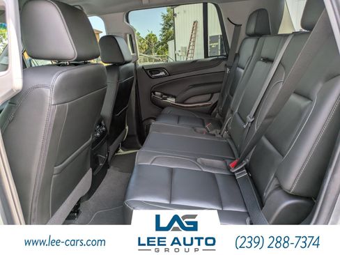 Used 2020 Chevrolet Tahoe LT w/ Luxury Package RWD image 12