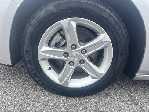 Used 2022 Chevrolet Malibu LT FWD image 30