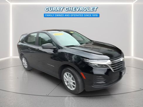 Used 2023 Chevrolet Equinox LS FWD image 1