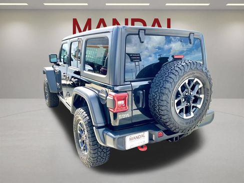 Used 2025 Jeep Wrangler Unlimited Rubicon AWD/4WD image 7
