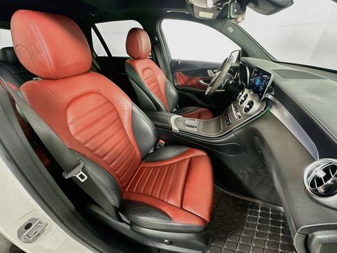 Used 2022 Mercedes-Benz GLC 43 AMG 4MATIC image 27