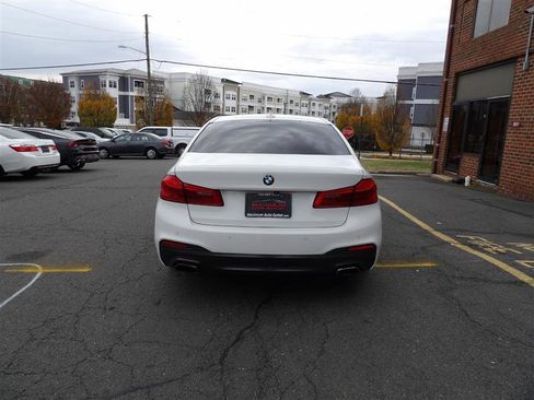 Used 2019 BMW 530i xDrive w/ M Sport Package image 7