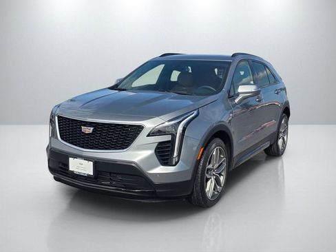 Used 2023 Cadillac XT4 Sport FWD image 2