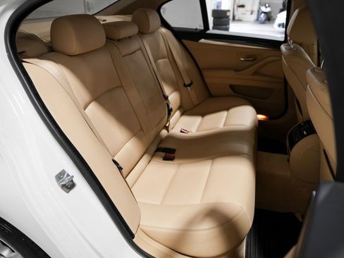 Used 2015 BMW 528i xDrive Sedan image 32