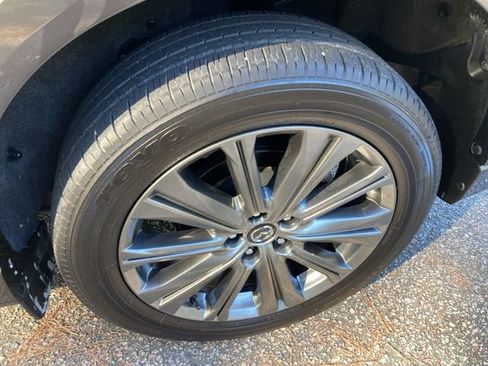 Used 2025 MAZDA CX-5 Signature image 12