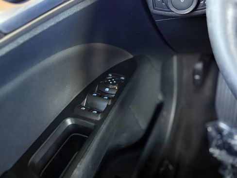 Used 2017 Ford Fusion SE w/ Equipment Group 201A image 26