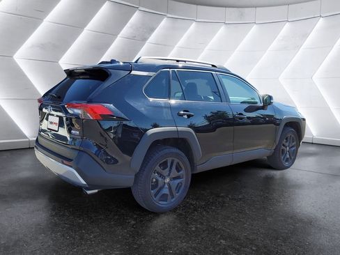 Used 2024 Toyota RAV4 Adventure AWD/4WD image 4