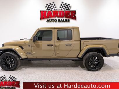 Used 2025 Jeep Gladiator Sport