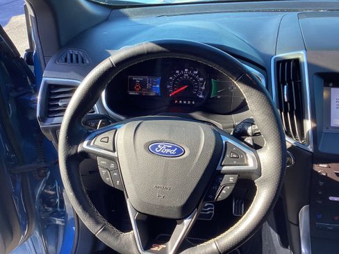 Used 2019 Ford Edge ST w/ Equipment Group 401A AWD/4WD image 17