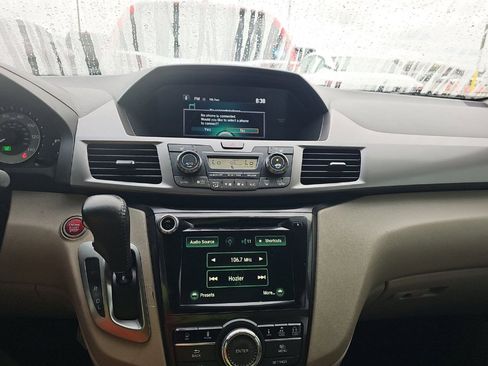 Used 2015 Honda Odyssey Touring image 9