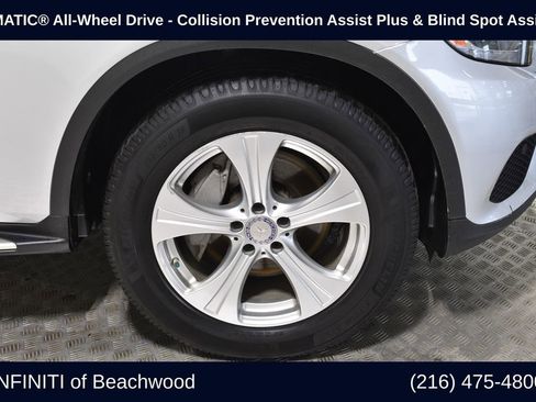 Used 2017 Mercedes-Benz GLC 300 4MATIC image 38