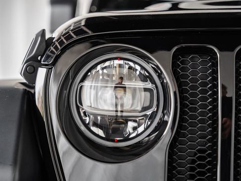 Certified 2021 Jeep Wrangler Unlimited Sport image 13