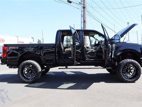 Used 2025 Ford F350 Platinum w/ Platinum Plus Package AWD/4WD image 44
