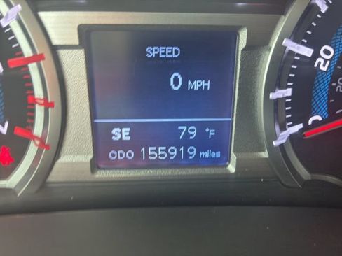 Used 2019 Toyota 4Runner SR5 AWD/4WD image 18