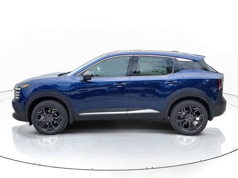 New 2026 Nissan Kicks SR w/ SR Premium Package AWD/4WD image 5