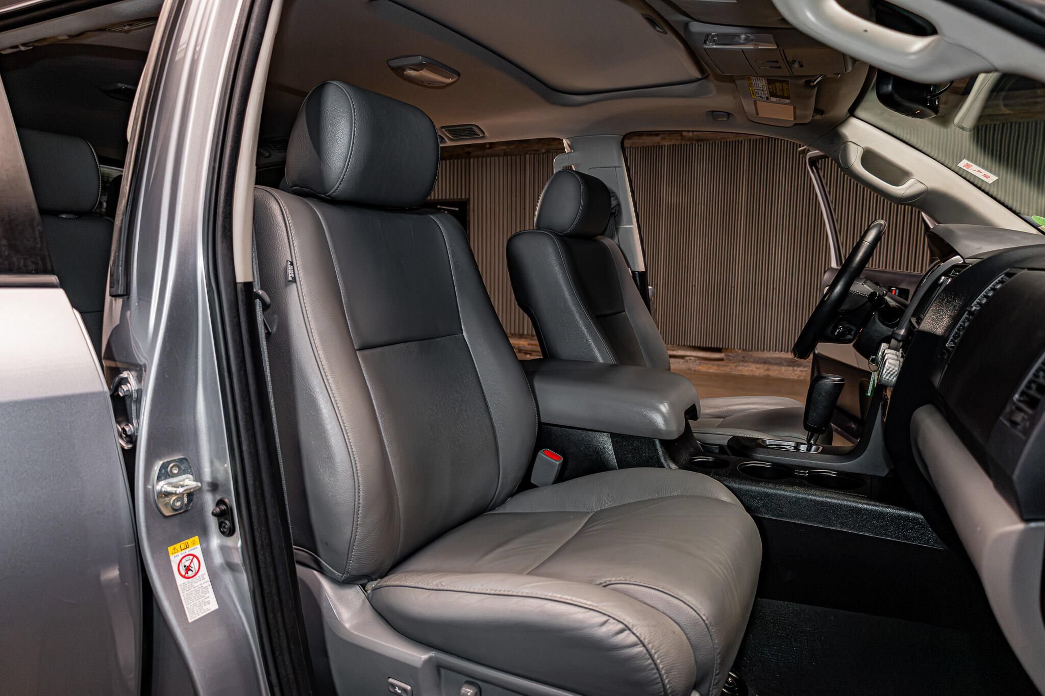 Used 2019 Toyota Sequoia SR5 w/ Premium Package RWD image 35