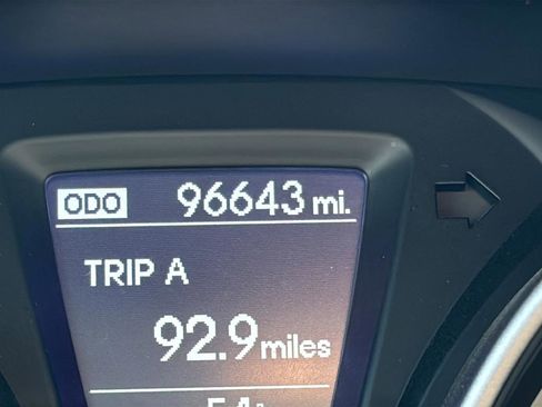 Used 2014 Hyundai Elantra GT w/ Option Group 03 image 30