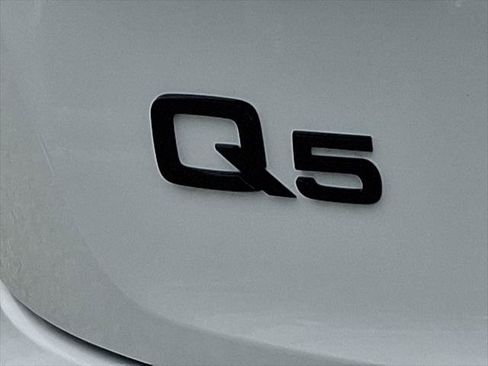 Certified 2024 Audi Q5 2.0T Premium Plus AWD/4WD image 33