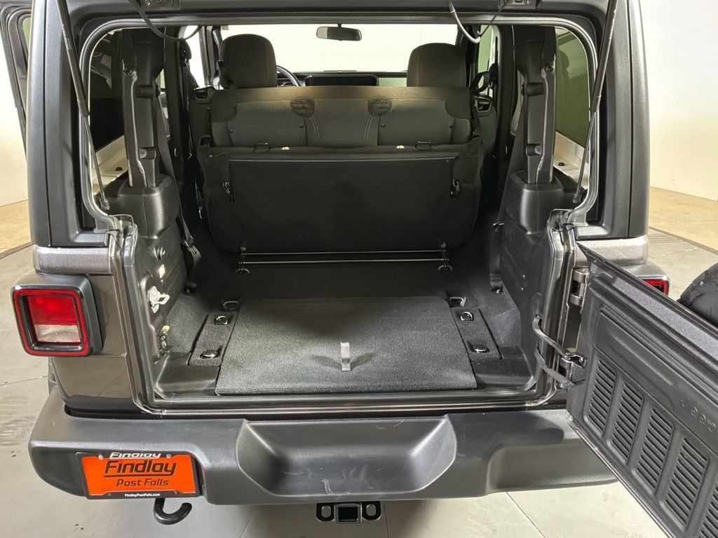 Used 2024 Jeep Wrangler Sport AWD/4WD image 17