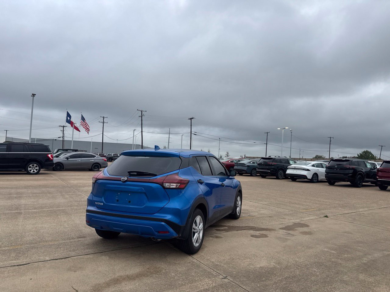 Used 2025 Nissan Kicks Play S FWD image 25