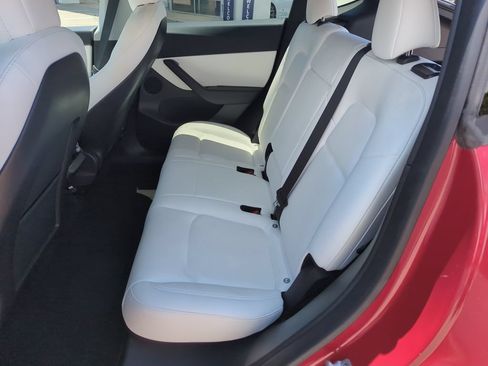 Used 2022 Tesla Model Y Performance AWD/4WD image 26