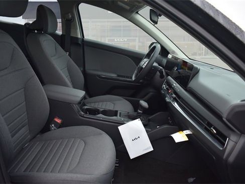 New 2025 Kia K4 EX image 12