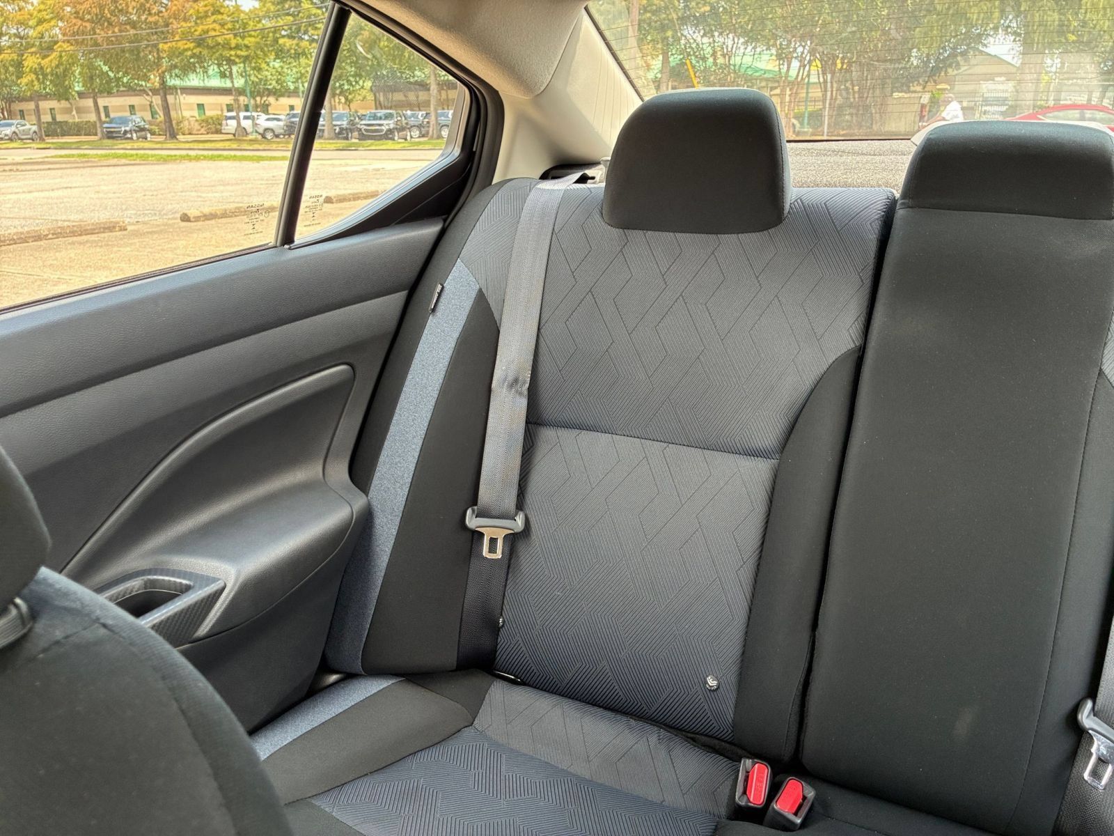 Used 2025 Nissan Versa SV FWD image 36