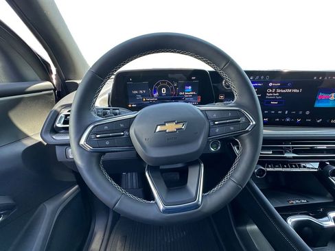 New 2026 Chevrolet Traverse LT w/ Driver Confidence Package FWD image 12