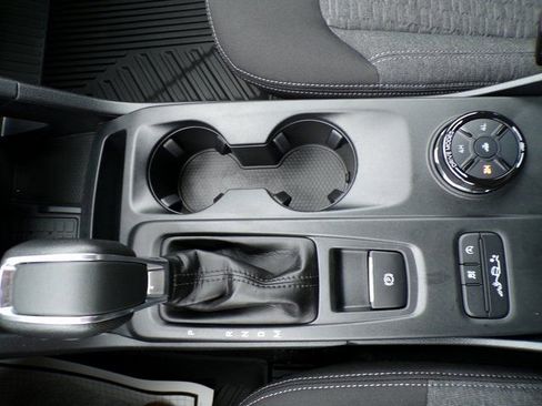 New 2025 Ford Ranger XLT w/ FX4 Off-Road Package image 25