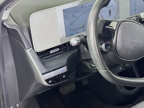 Used 2024 Hyundai Ioniq 5 SEL image 17