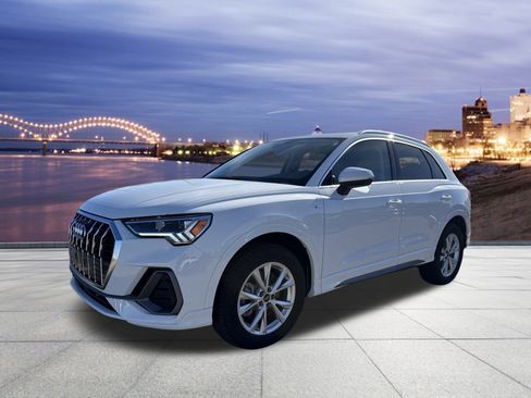 Used 2025 Audi Q3 2.0T Premium w/ Convenience Package image 1