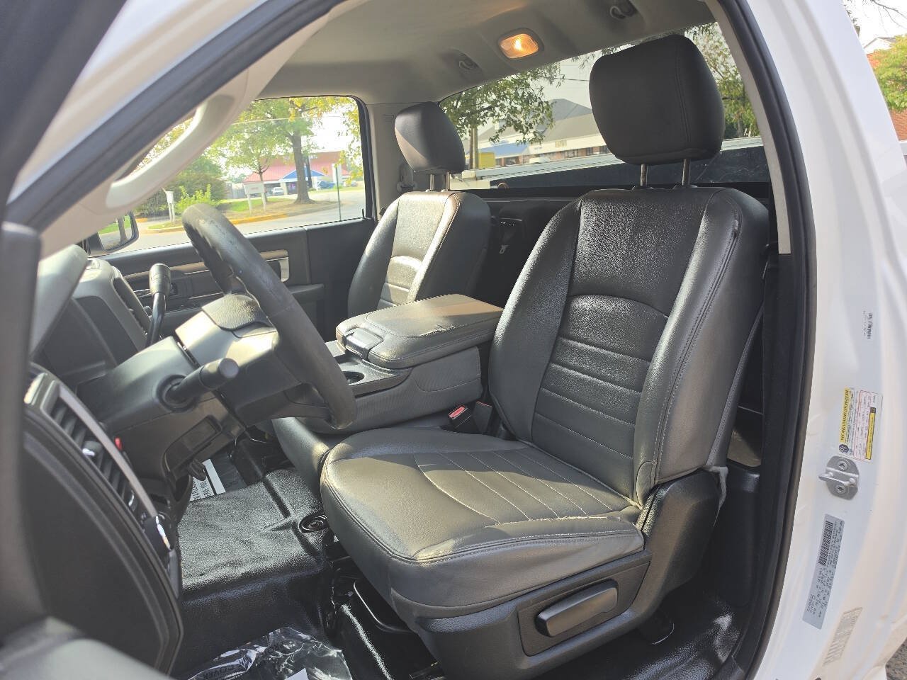 Used 2018 RAM 2500 Tradesman w/ Power & Remote Entry Group RWD image 28