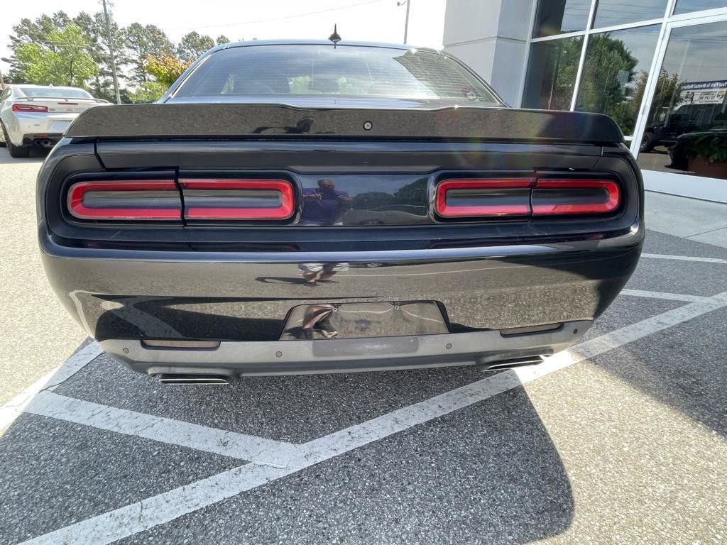 Used 2015 Dodge Challenger R/T Plus RWD image 3