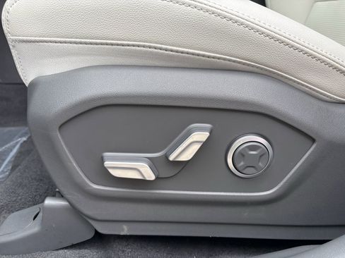 New 2026 Hyundai Santa Fe Limited AWD/4WD image 13