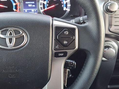 Used 2016 Toyota 4Runner SR5 image 32